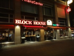 Berlin Block House Karl Marx Allee Restaurant Tipps Deutschland
